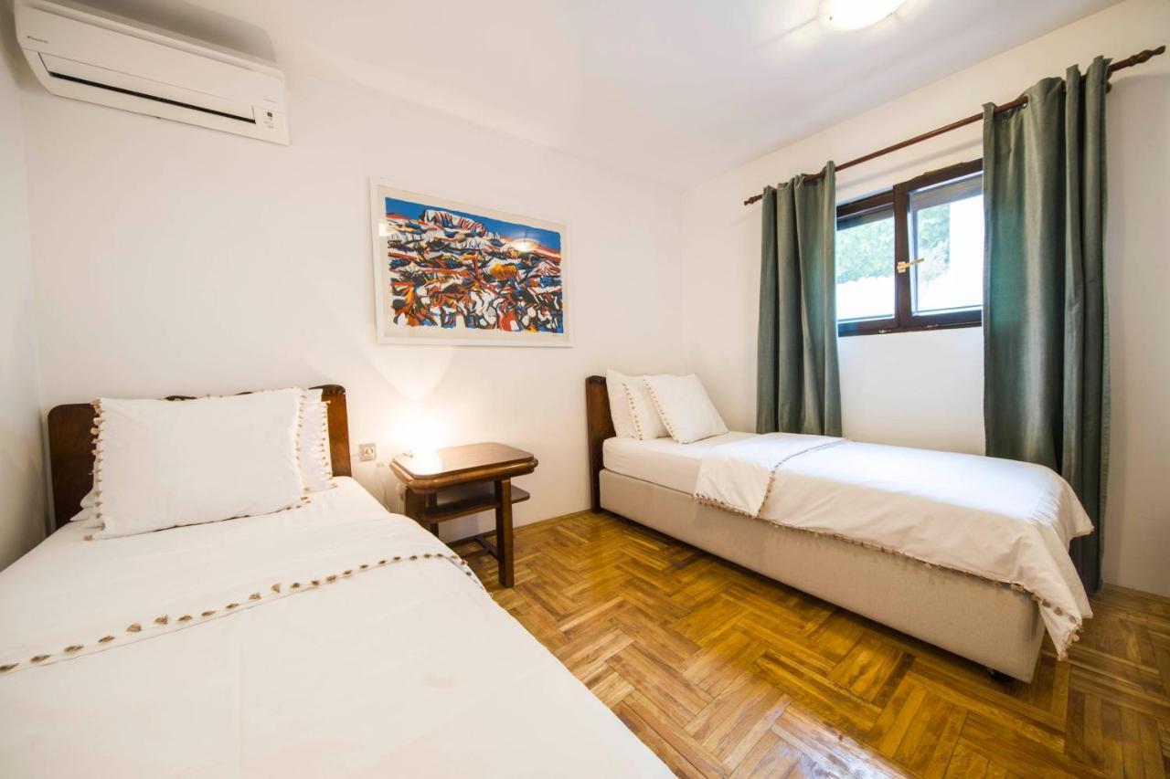 Holiday Home Radic Klis Luaran gambar