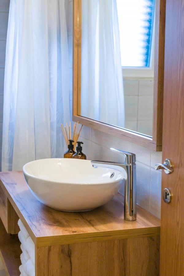 Holiday Home Radic Klis Luaran gambar